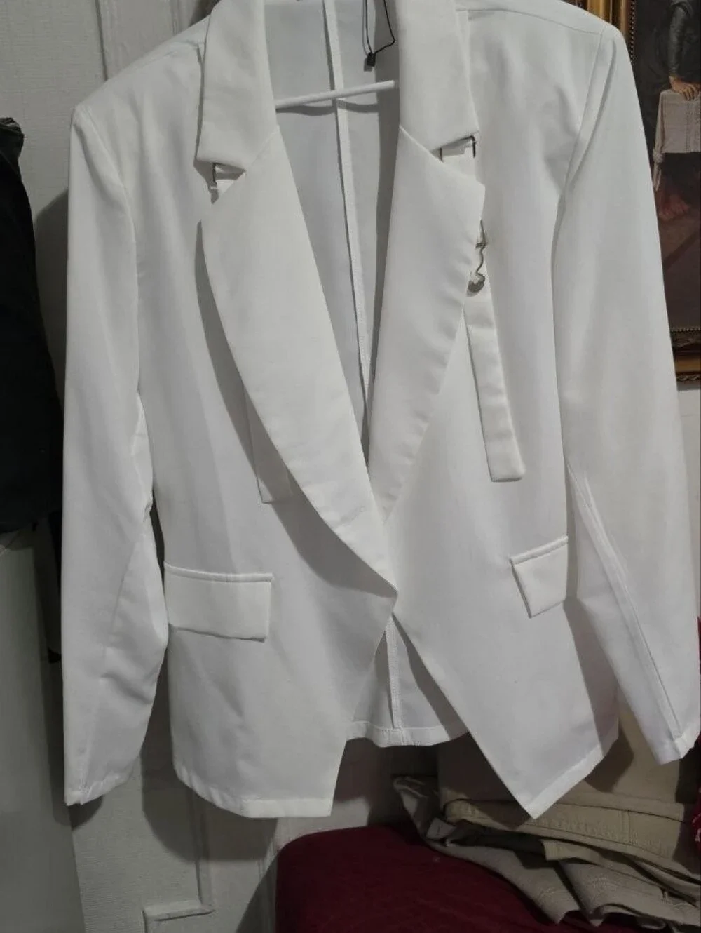 N/A stylish white